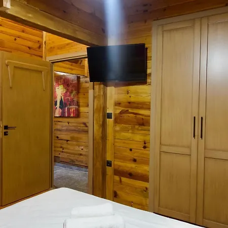 Wooden Stories Isthmia