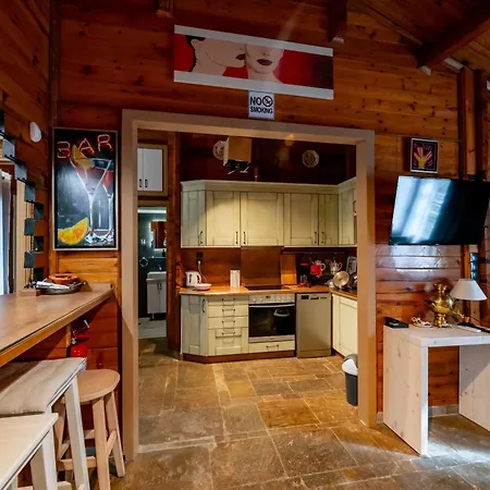 Wooden Stories Isthmia