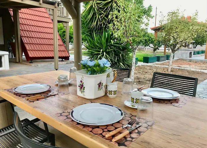 Wooden Stories Истмия