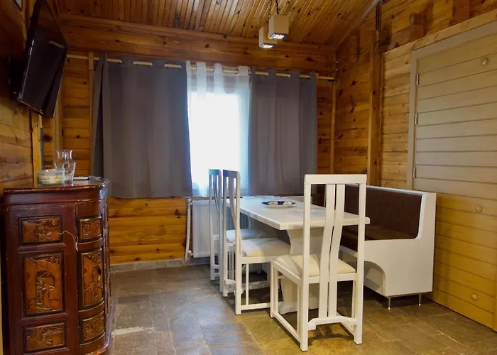 Wooden Stories Истмия